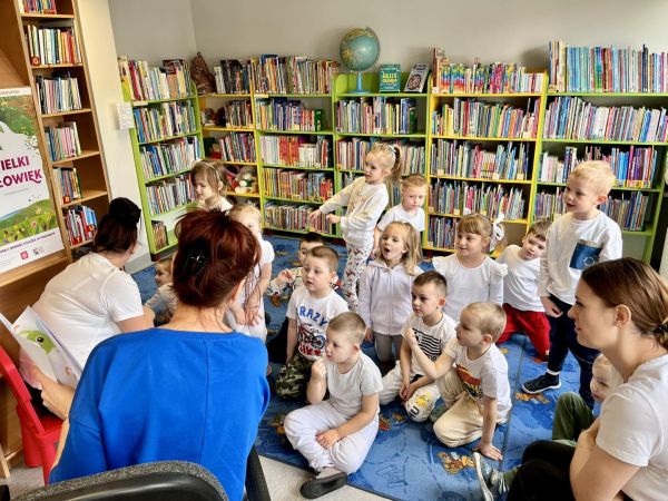 Zdjęcie Wiosna tuż, tuż -  Przyrodnicy w Bibliotece