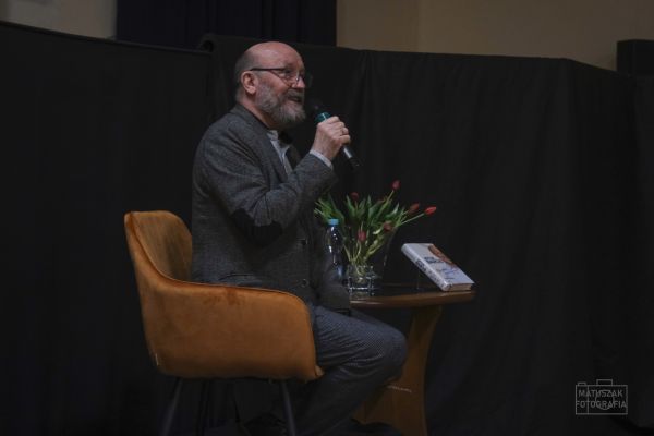 Zdjęcie Spotkanie z Arturem Barcisiem